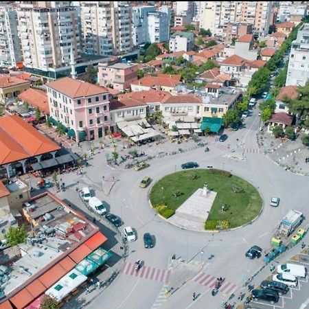 City Center Apartament, Pazari Ri Tirana Buitenkant foto