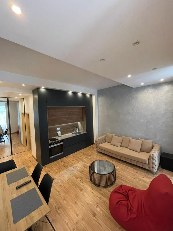 City Center Apartament, Pazari Ri Tirana Buitenkant foto