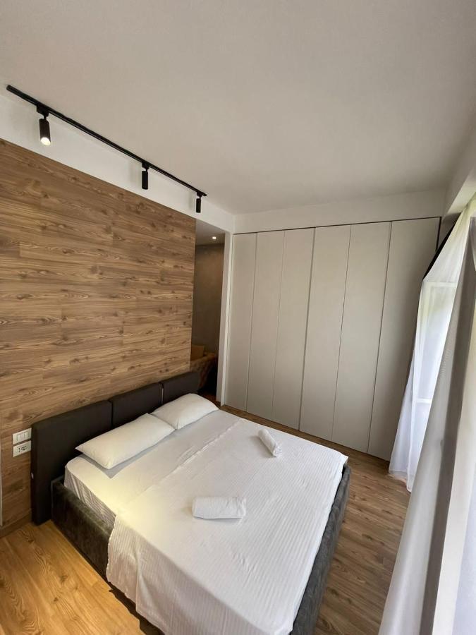 City Center Apartament, Pazari Ri Tirana Buitenkant foto
