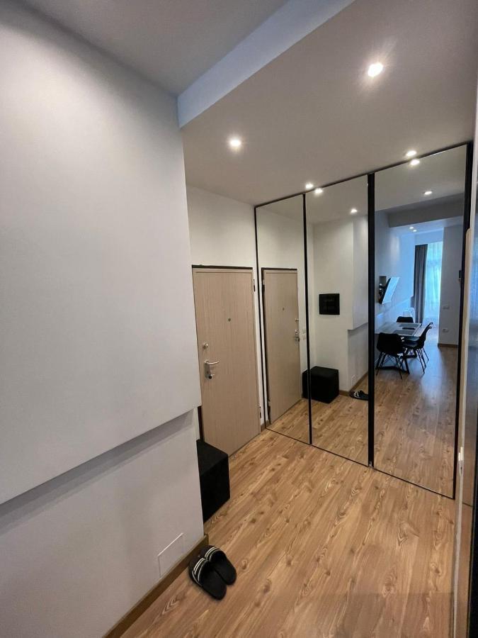 City Center Apartament, Pazari Ri Tirana Buitenkant foto